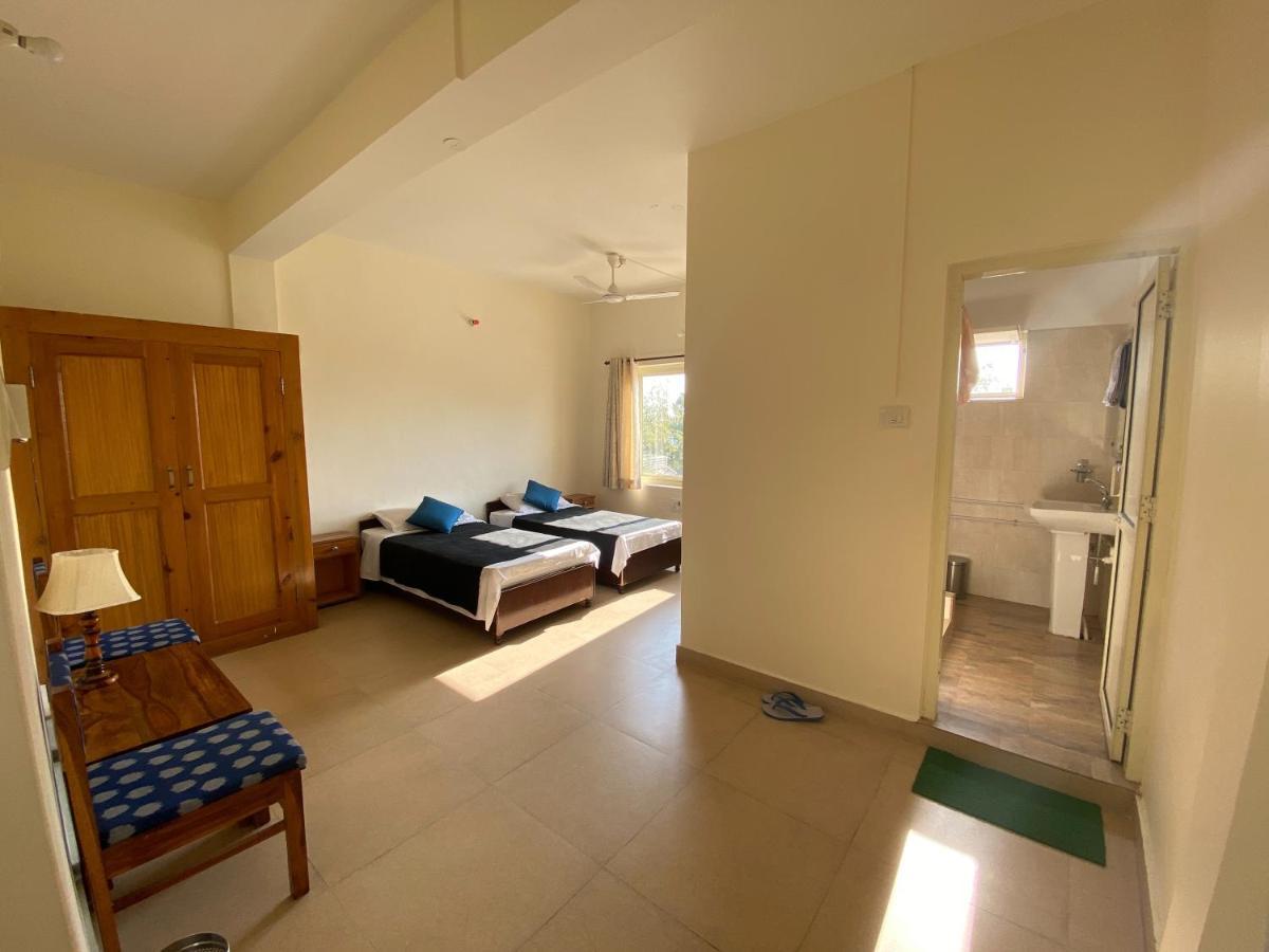 Zhim Zhim Guest House Bir  Luaran gambar
