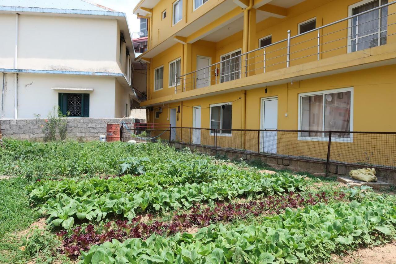 Zhim Zhim Guest House Bir  Luaran gambar