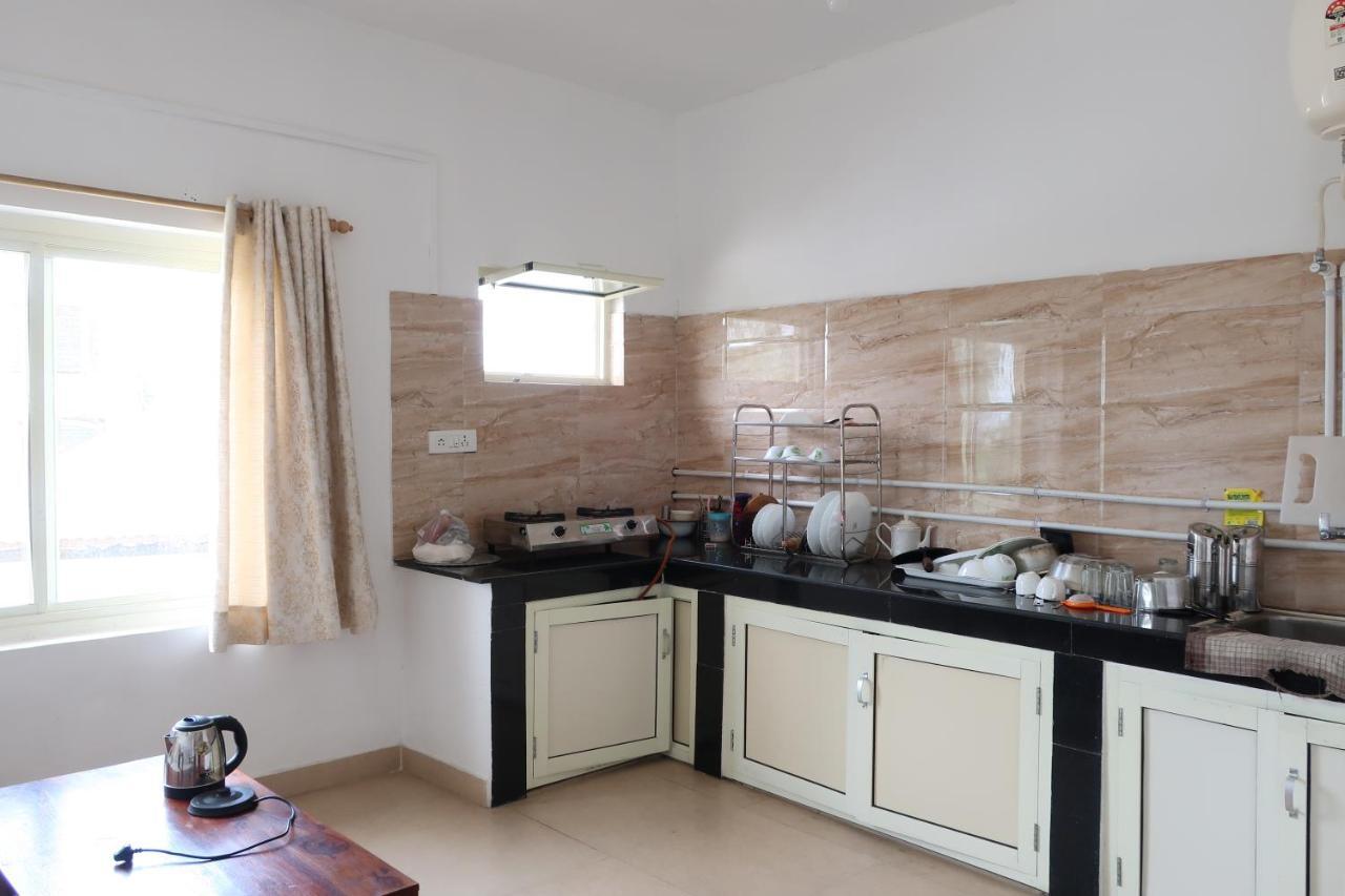 Zhim Zhim Guest House Bir  Luaran gambar