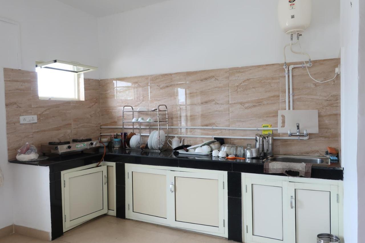 Zhim Zhim Guest House Bir  Luaran gambar